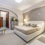 Simius Apartment